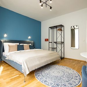 Studio met een King Size Bed
